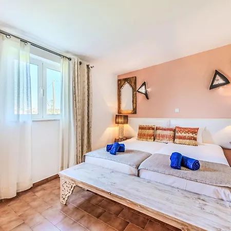 بيت للعطل Antonica By Interhome