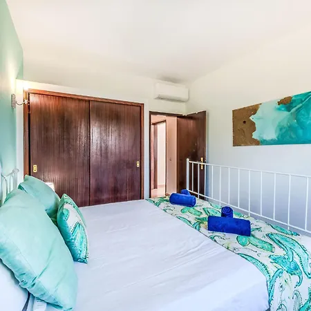 Antonica By Interhome בית נופש