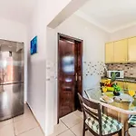 度假居 Antonica By Interhome *